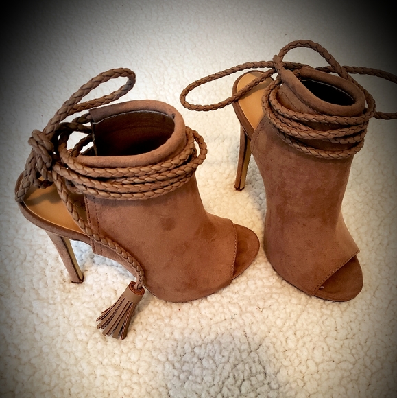 Ankle Tie Booties - Picture 3 of 4